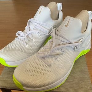Women’s Nike metcon flyknit 3 Size 10.5